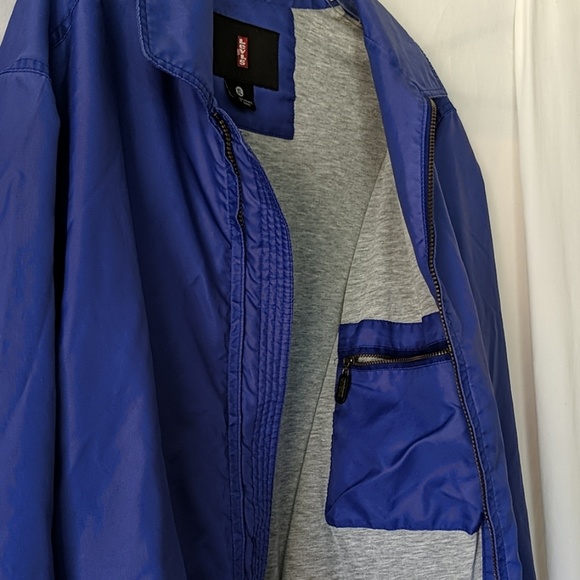 *RARE* Retro Levi's Windbreaker - Picture 5 of 8